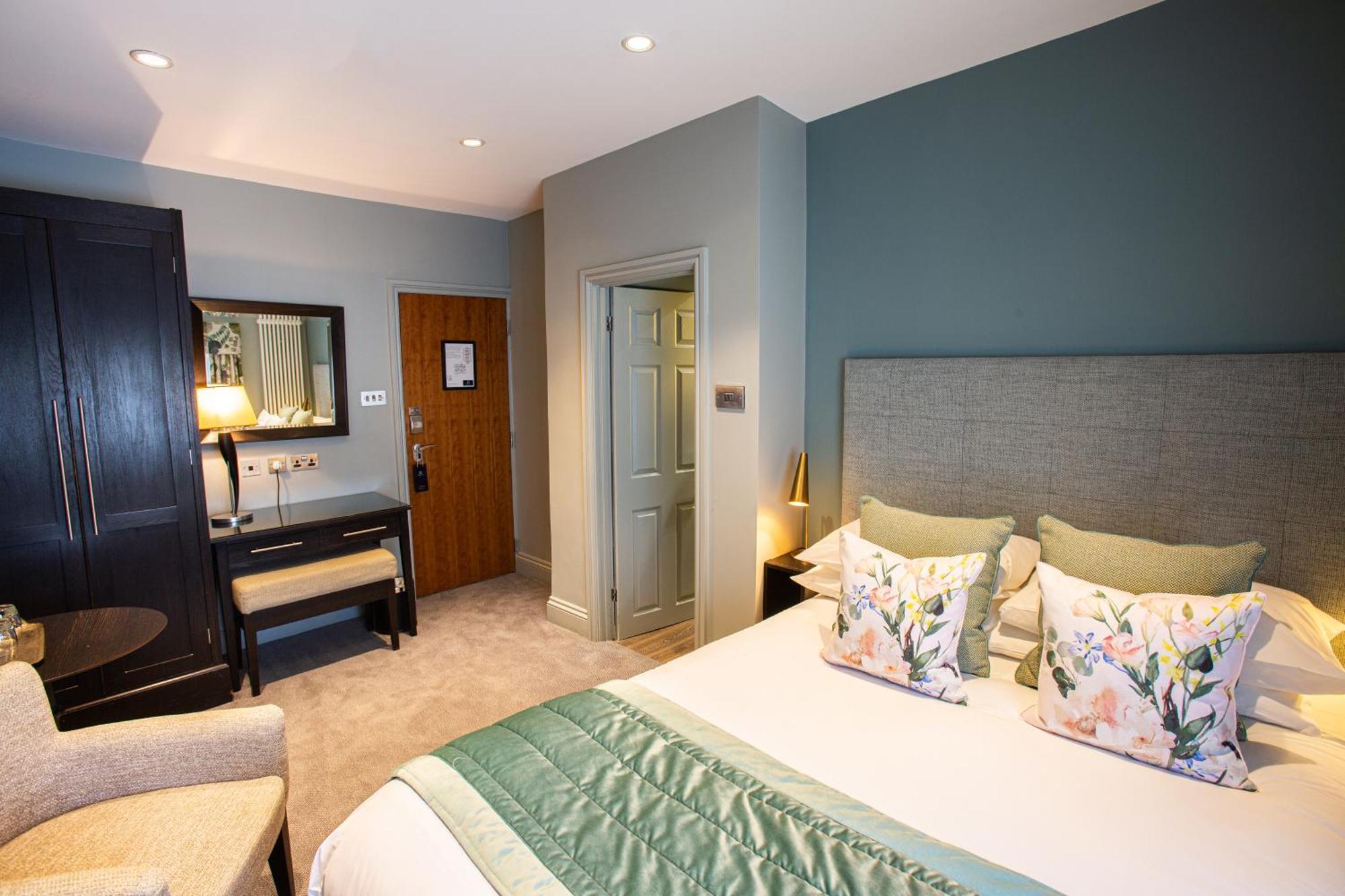 Hogarths Hotell Solihull Exteriör bild